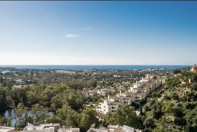 3 soveværelse Penthouse til salg i Marbella med swimmingpool garage - € 1.350.000 (Ref: 9896586)