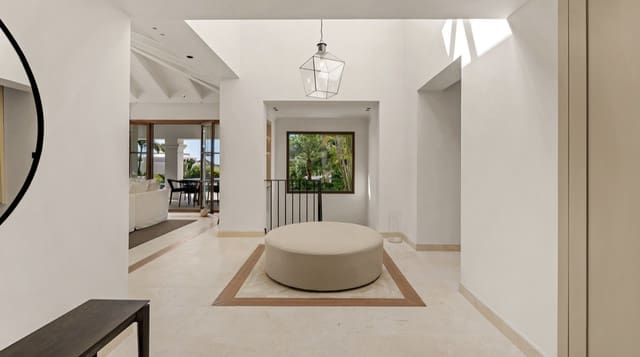 4 slaapkamer Villa te koop in Nueva Andalucia, Marbella met zwembad garage - € 4.500.000 (Ref: 9896587)