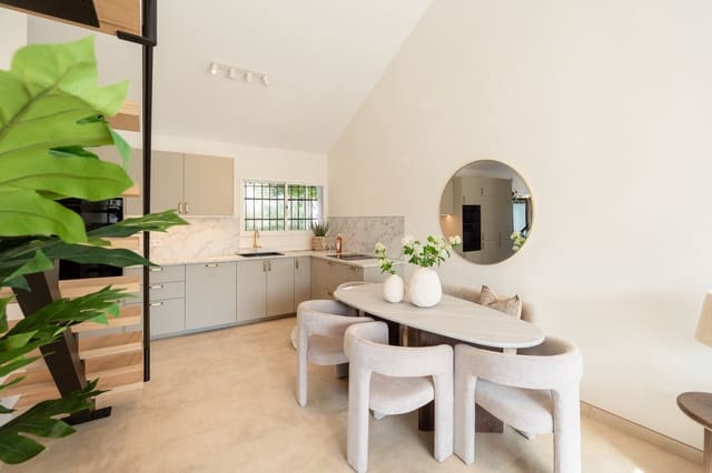 3 sypialnia Penthouse na sprzedaż w Nueva Andalucía Centro, Marbella z basenem - 695 000 € (Ref: 9904238)