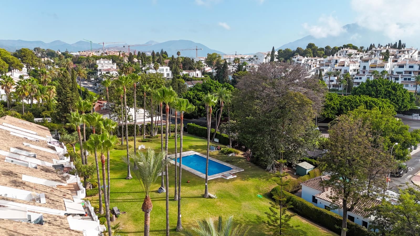 3 Zimmer Penthouse zu verkaufen in Marbella mit Pool - 695.000 € (Ref: 9904238)