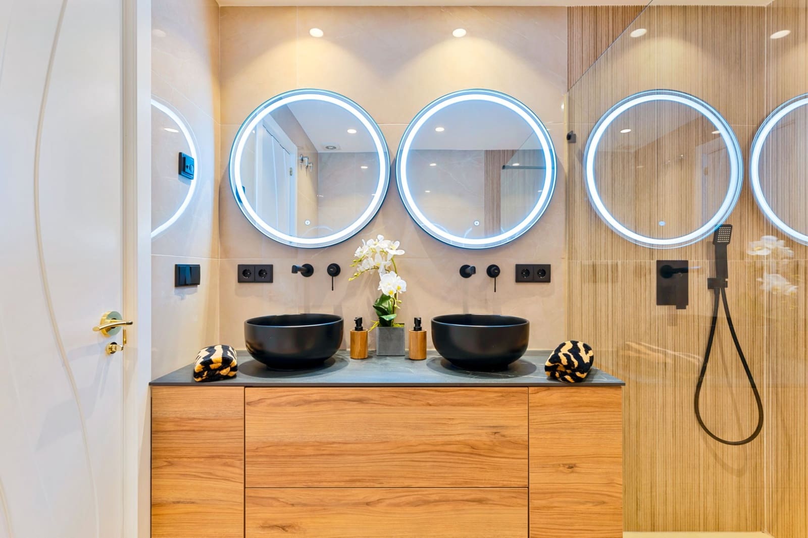 3 bedroom Penthouse for sale in Marbella with garage - € 1,360,000 (Ref: 9904239)