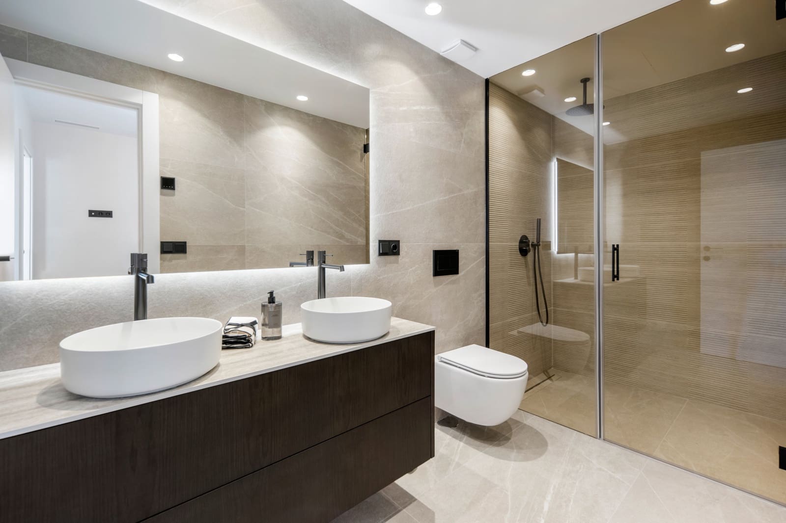 3 bedroom Penthouse for sale in Marbella with pool garage - € 1,695,000 (Ref: 9910415)
