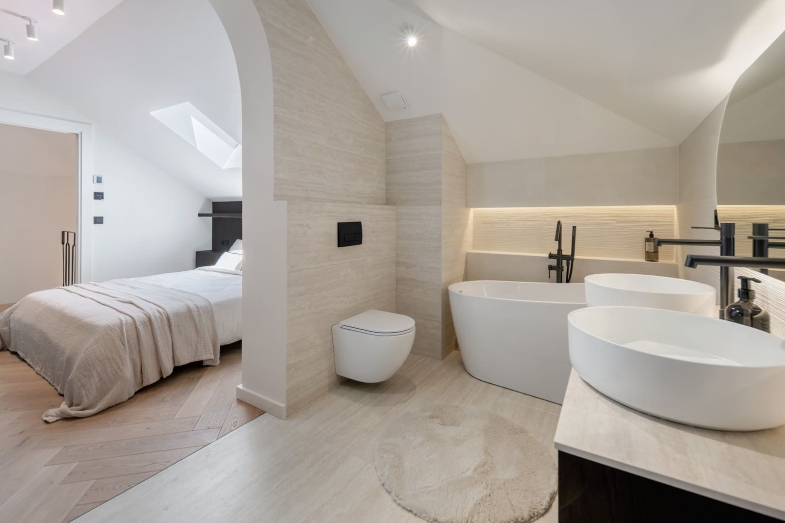 3 bedroom Penthouse for sale in Marbella with pool garage - € 1,695,000 (Ref: 9910415)