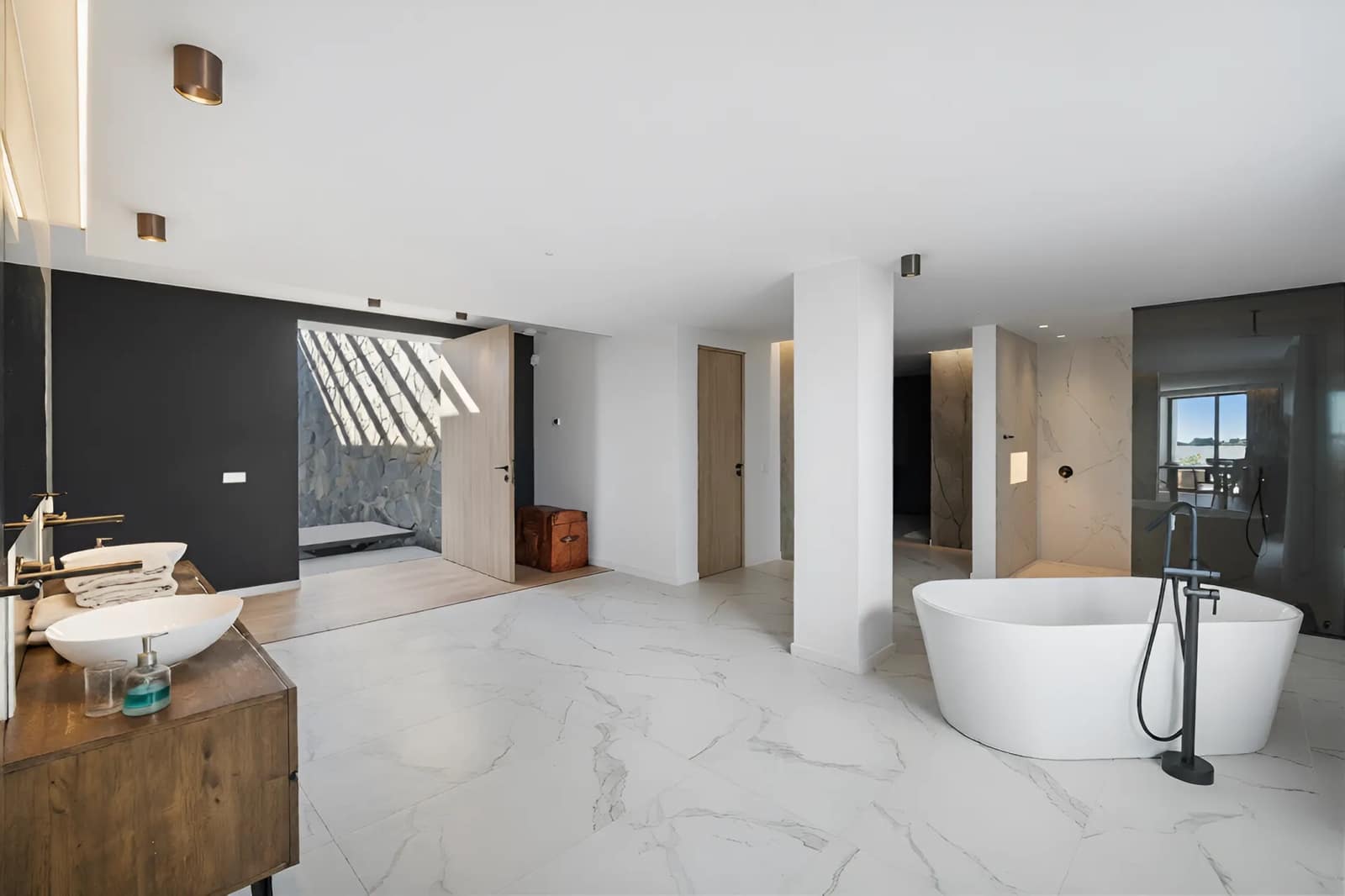 6 quarto Moradia para venda em Benahavis com piscina garagem - 8 395 000 € (Ref: 9916542)