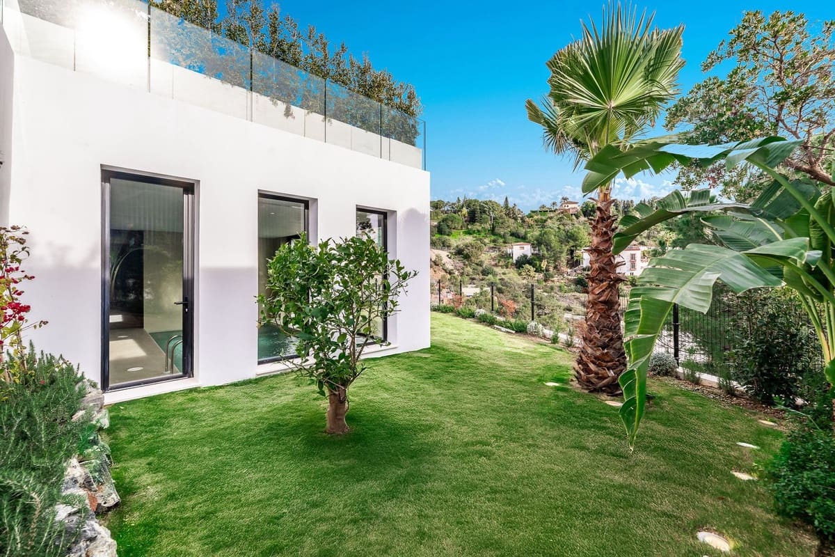 6 Zimmer Villa zu verkaufen in El Madronal mit Pool Garage - 7.000.000 € (Ref: 9920078)