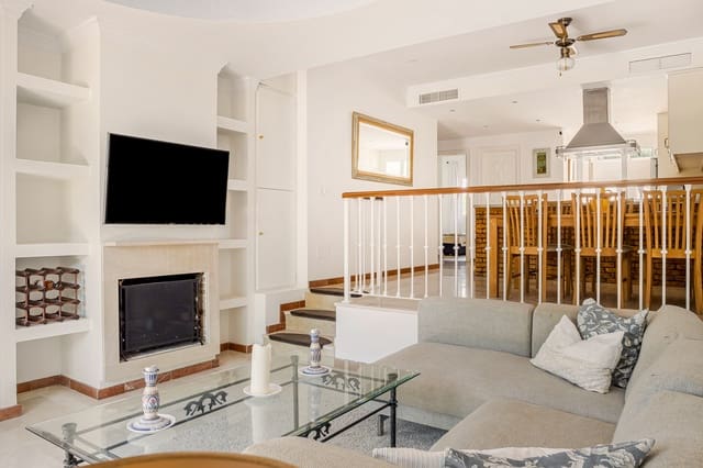 2 sypialnia Dom na sprzedaż w Marbella z basenem garażem - 695 000 € (Ref: 9920080)