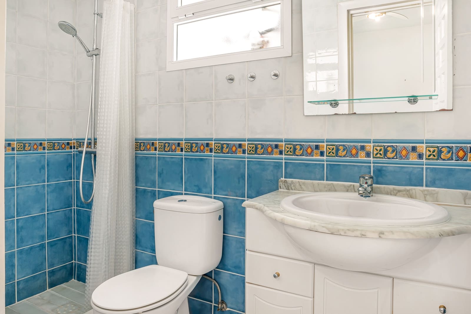 2 sypialnia Dom na sprzedaż w Marbella z basenem garażem - 695 000 € (Ref: 9920080)