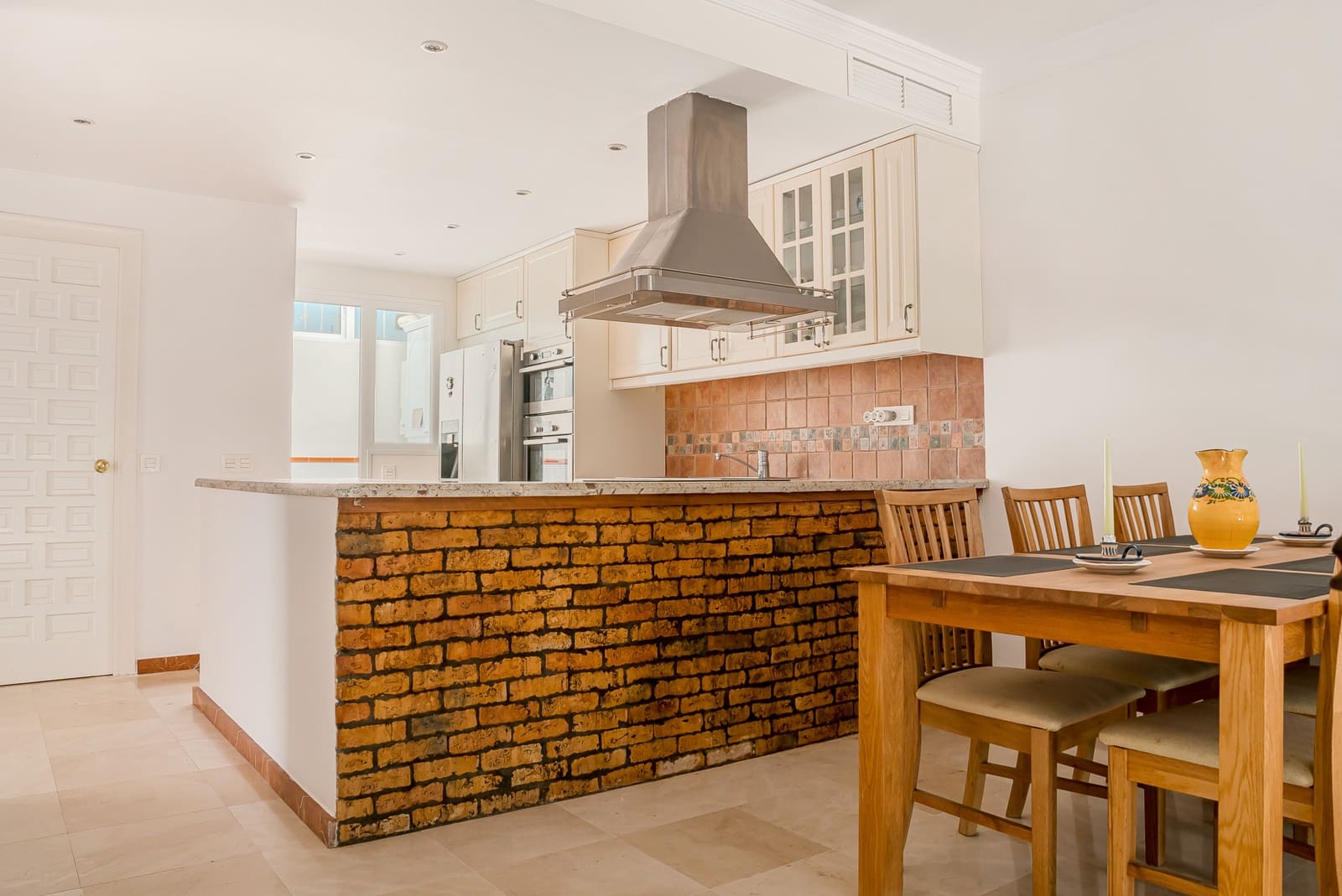 2 sypialnia Dom na sprzedaż w Marbella z basenem garażem - 695 000 € (Ref: 9920080)