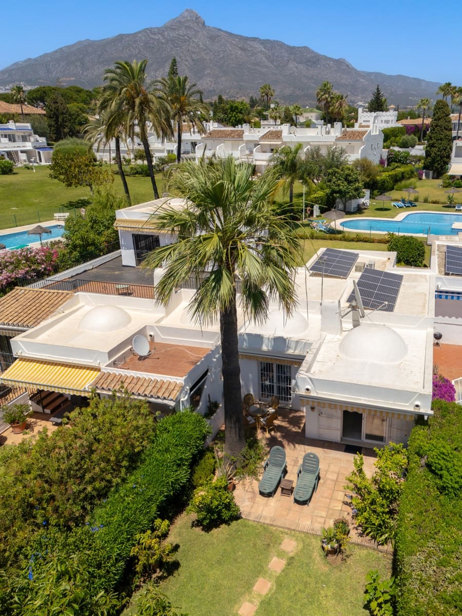 2 sypialnia Dom na sprzedaż w Marbella z basenem garażem - 695 000 € (Ref: 9920080)