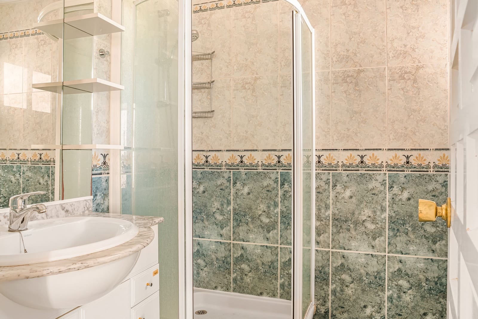 2 sypialnia Dom na sprzedaż w Marbella z basenem garażem - 695 000 € (Ref: 9920080)