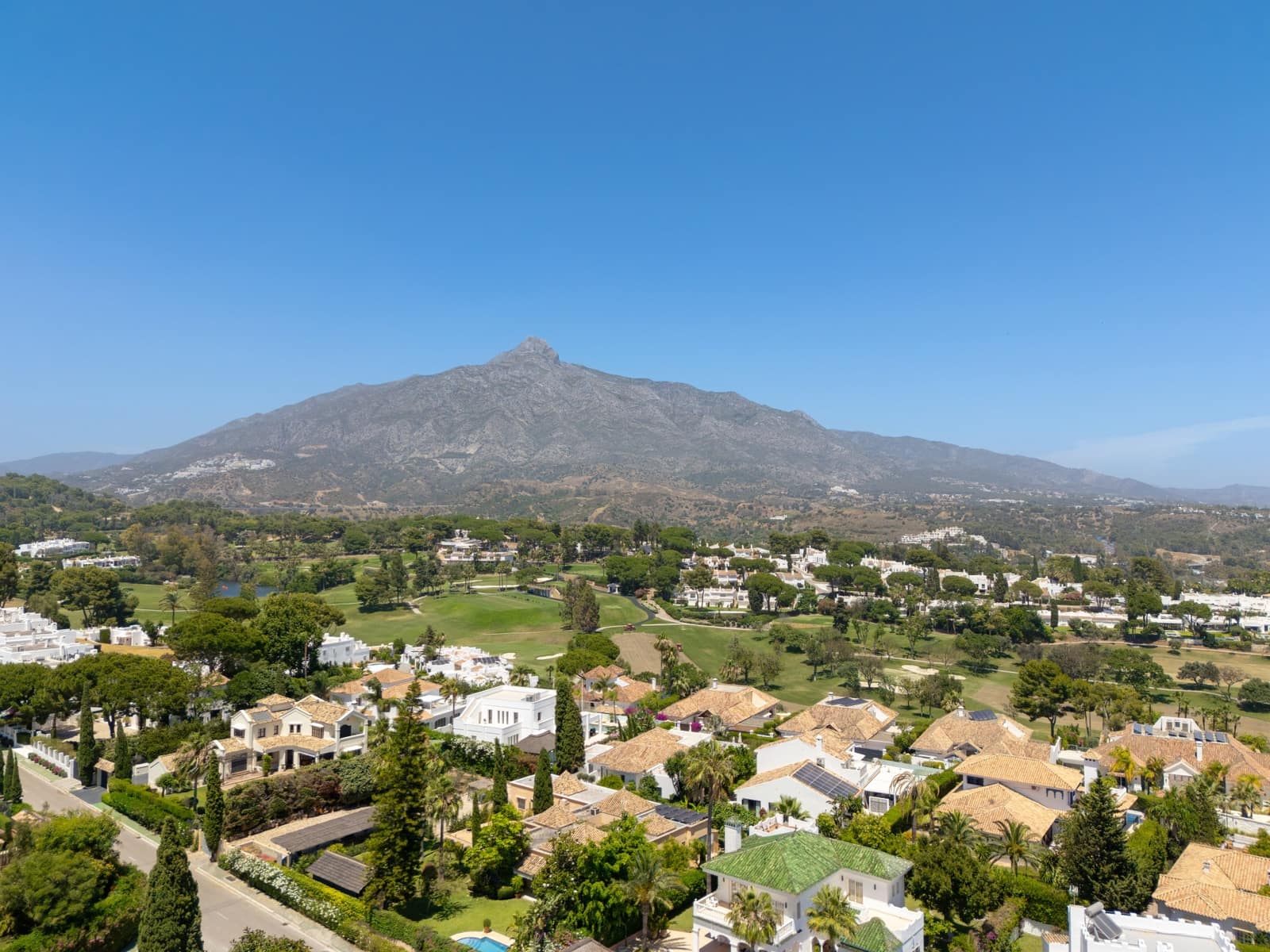 2 sypialnia Dom na sprzedaż w Marbella z basenem garażem - 695 000 € (Ref: 9920080)