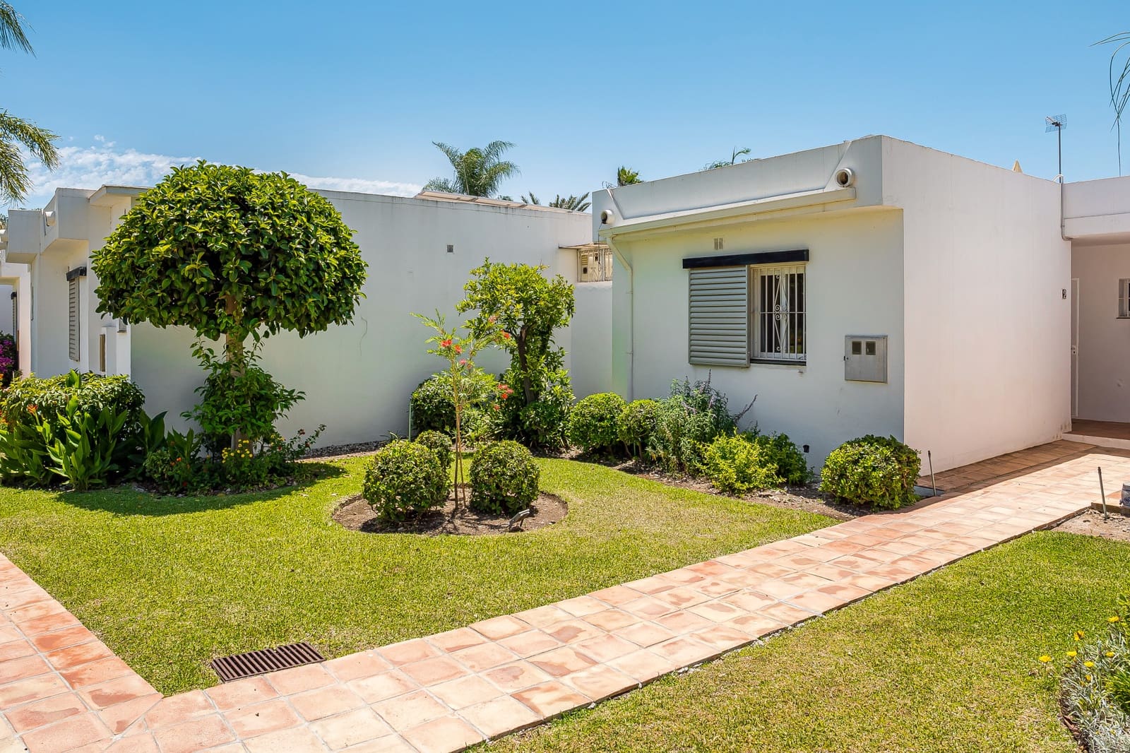 2 sypialnia Dom na sprzedaż w Marbella z basenem garażem - 695 000 € (Ref: 9920080)
