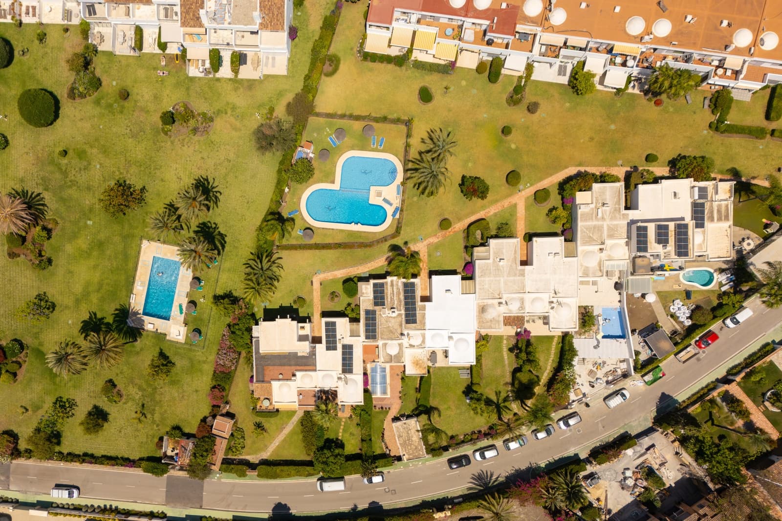 2 sypialnia Dom na sprzedaż w Marbella z basenem garażem - 695 000 € (Ref: 9920080)