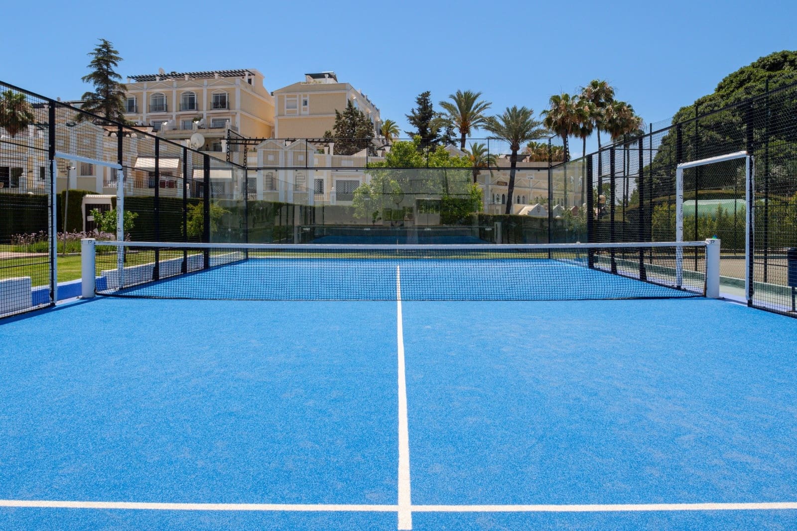 2 Zimmer Penthouse zu verkaufen in Marbella mit Pool Garage - 1.190.000 € (Ref: 9924283)