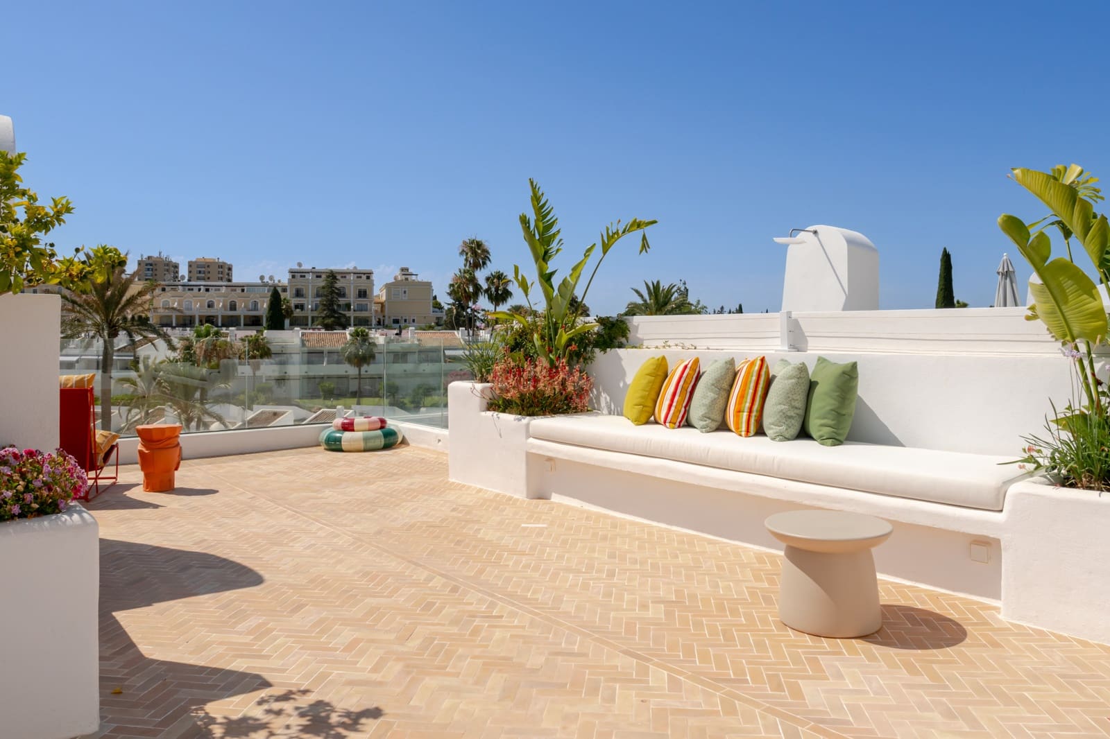 2 Zimmer Penthouse zu verkaufen in Marbella mit Pool Garage - 1.190.000 € (Ref: 9924283)