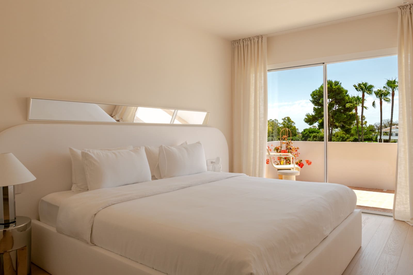2 Zimmer Penthouse zu verkaufen in Marbella mit Pool Garage - 1.190.000 € (Ref: 9924283)