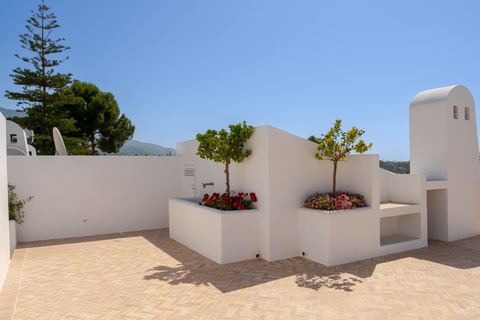 2 Zimmer Penthouse zu verkaufen in Marbella mit Pool Garage - 1.190.000 € (Ref: 9924283)