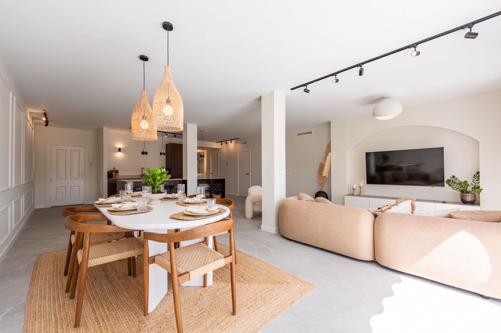 3 slaapkamer Appartement te koop in La Quinta met zwembad garage - € 895.000 (Ref: 9927031)