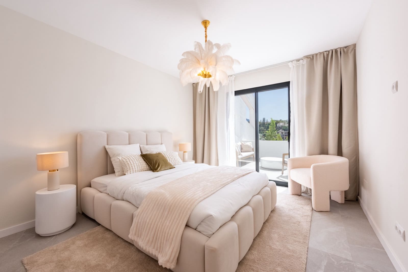 3 slaapkamer Appartement te koop in La Quinta met zwembad garage - € 895.000 (Ref: 9927031)