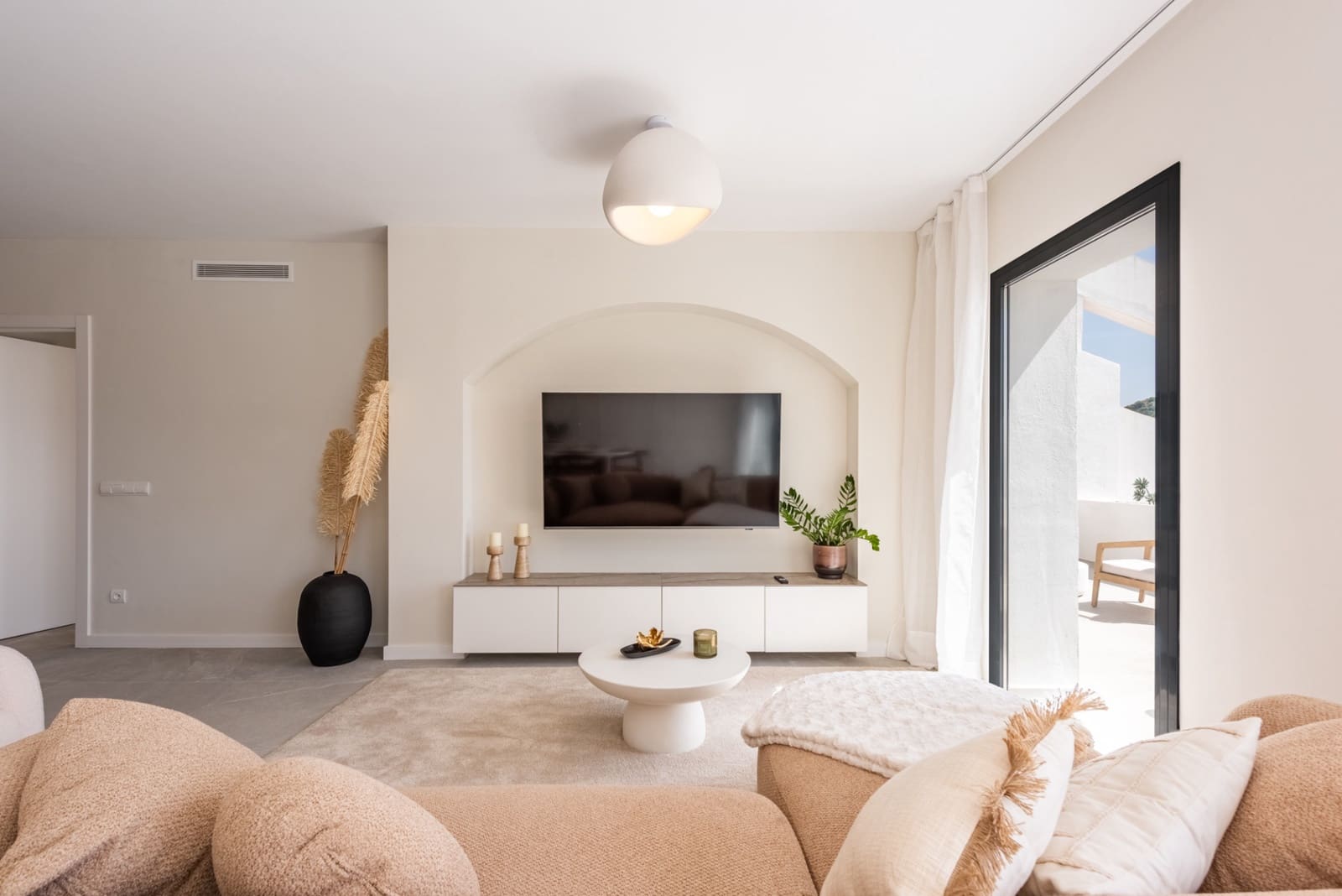 3 slaapkamer Appartement te koop in La Quinta met zwembad garage - € 895.000 (Ref: 9927031)