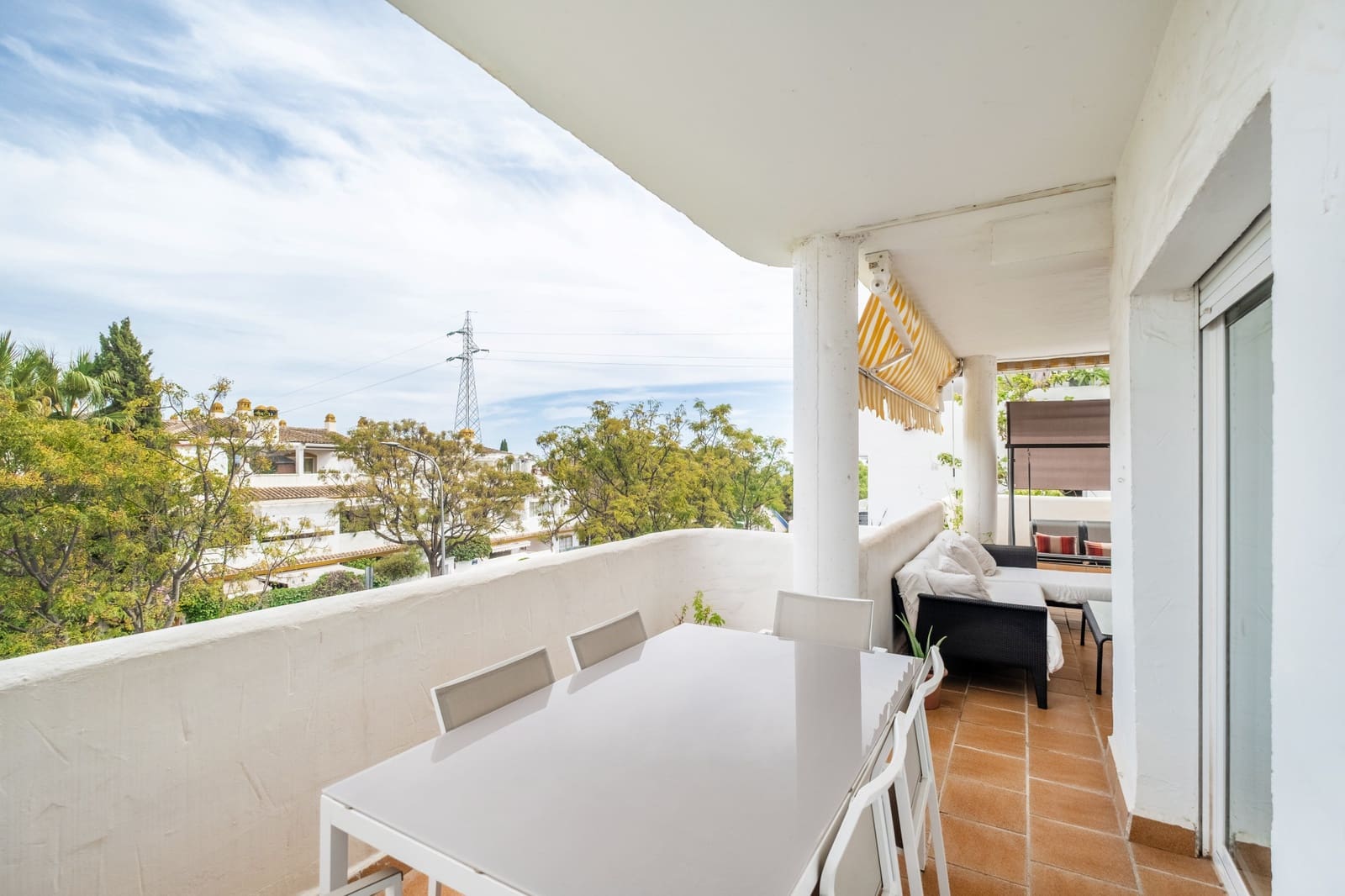 3 chambre Appartement à vendre à Marbella avec piscine garage - 595 000 € (Ref: 9933730)