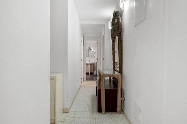 2 sypialnia Apartament na sprzedaż w Puerto Banus, Marbella z garażem - 500 000 € (Ref: 9936055)