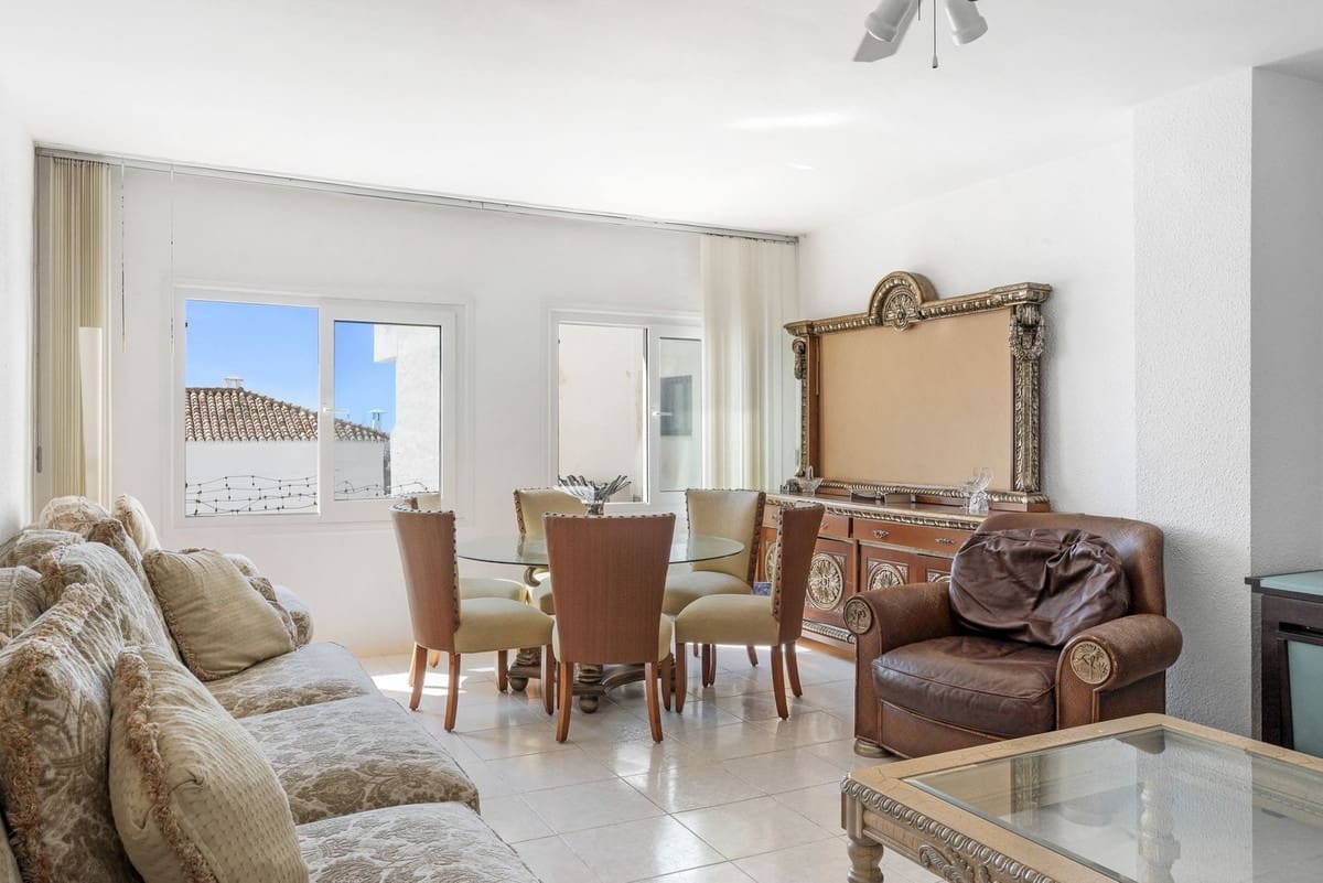 Apartamento de 2 habitaciones en Puerto Banus en venta con garaje - 500.000 € (Ref: 9936055)