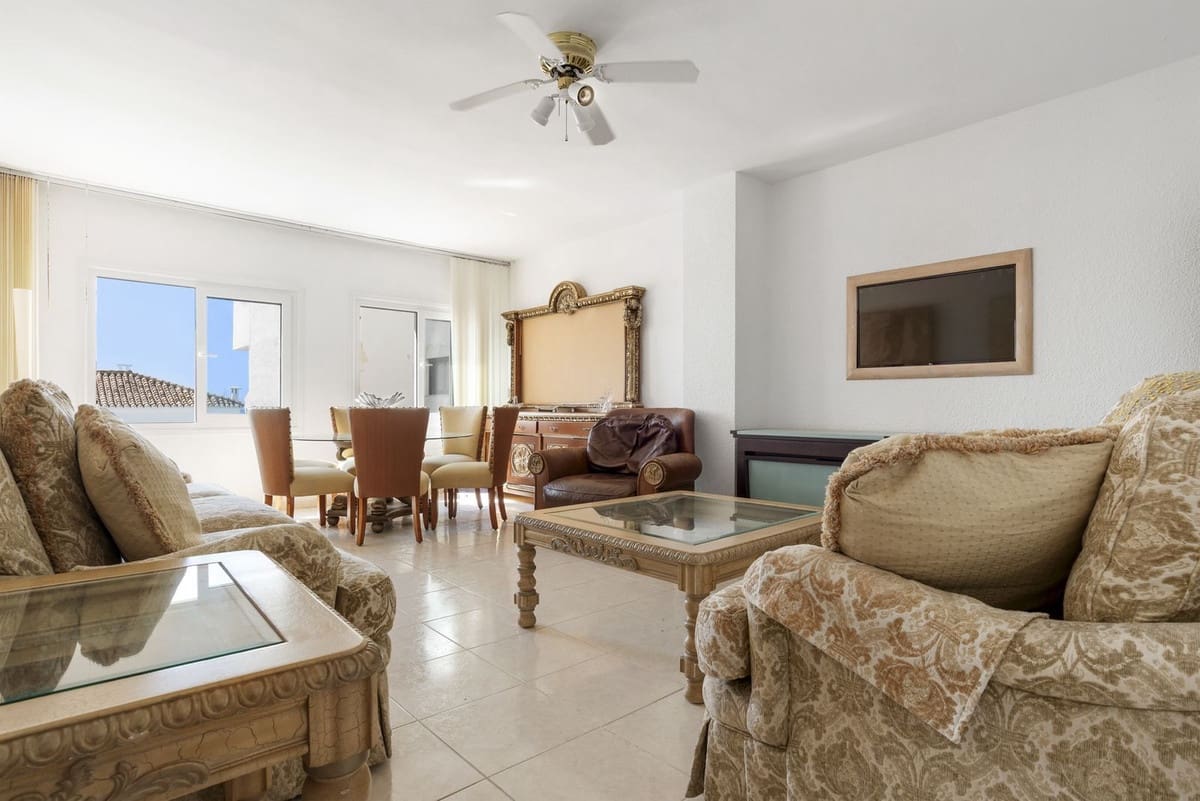 Apartamento de 2 habitaciones en Puerto Banus en venta con garaje - 500.000 € (Ref: 9936055)