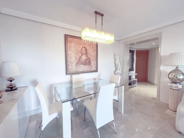 3 soverom Leilighet til salgs i San Pedro de Alcantara, Marbella med svømmebasseng garasje - € 820 000 (Ref: 9937820)