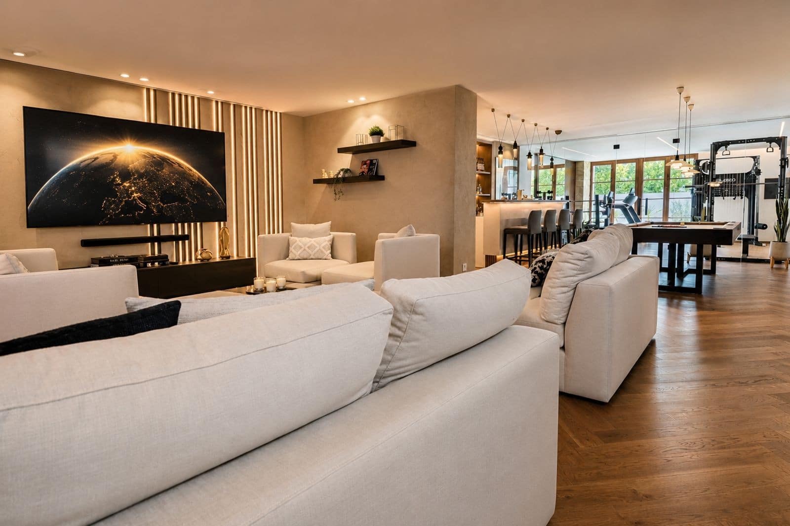 5 bedroom Villa for sale in Benahavis with pool garage - € 8,750,000 (Ref: 9939602)