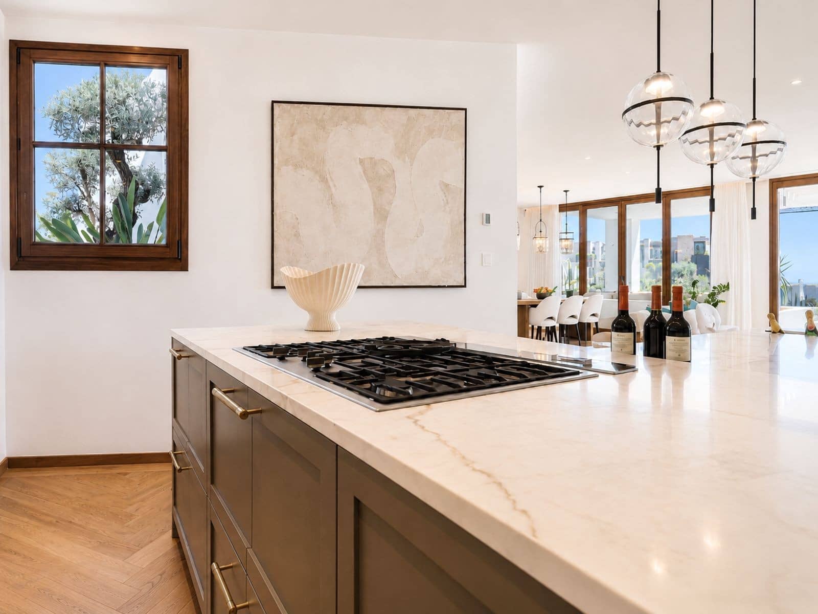 5 bedroom Villa for sale in Benahavis with pool garage - € 8,750,000 (Ref: 9939602)