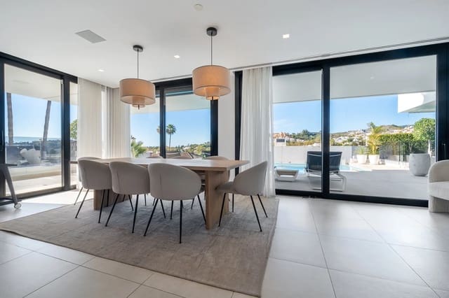 5 quarto Moradia para venda em Nueva Andalucia, Marbella com piscina garagem - 4 350 000 € (Ref: 9941997)