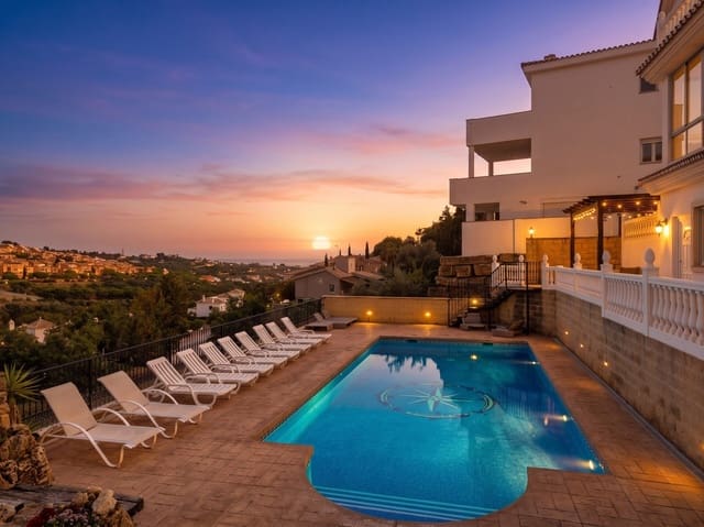 8 bedroom Villa for sale in Marbella with pool garage - € 1,680,000 (Ref: 9949402)