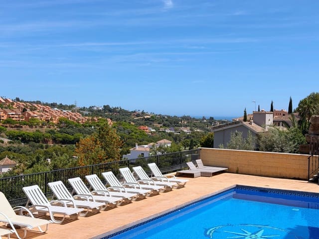 8 bedroom Villa for sale in Marbella with pool garage - € 1,680,000 (Ref: 9949402)