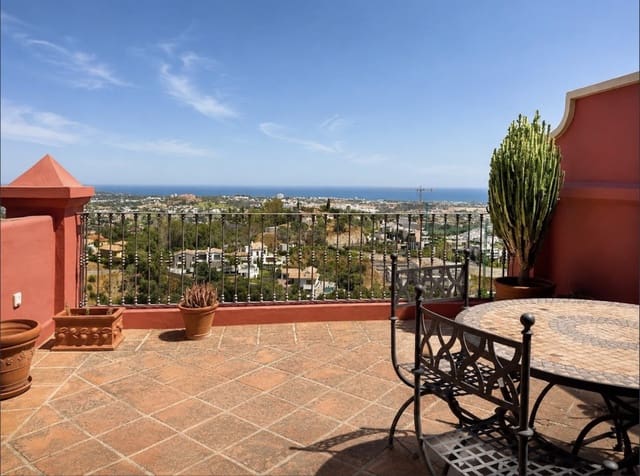 3 soveværelse Penthouse til salg i Monte Halcones, Benahavís med swimmingpool garage - € 900.000 (Ref: 9949404)