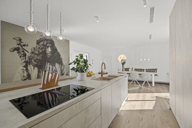 5 soverom Villa til salgs i Guadalmina Alta, Marbella - € 3 250 000 (Ref: 9952316)