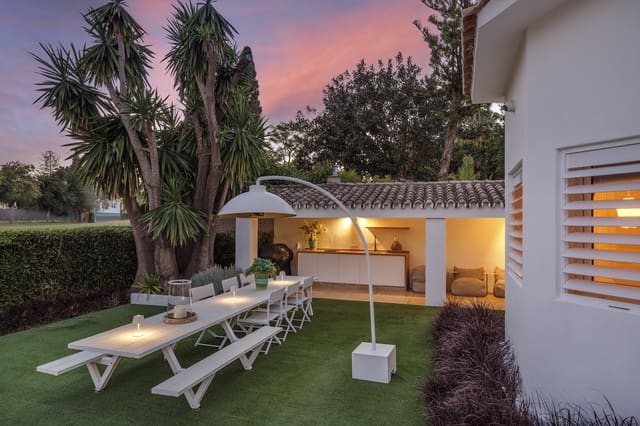 5 soverom Villa til salgs i Guadalmina Alta, Marbella - € 3 250 000 (Ref: 9952316)