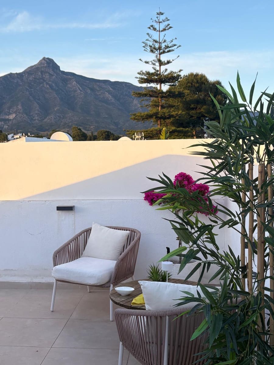 3 Zimmer Penthouse zu verkaufen in Marbella mit Pool Garage - 799.000 € (Ref: 9957624)