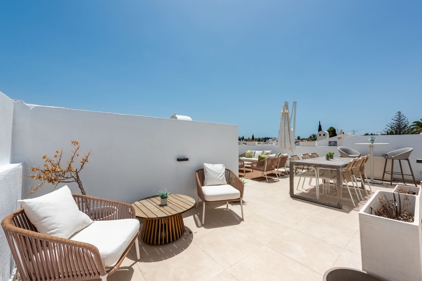 3 quarto Penthouse para venda em Marbella com piscina garagem - 820 000 € (Ref: 9957624)