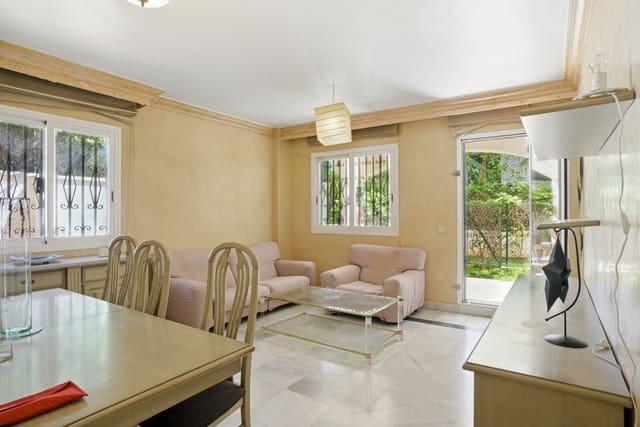 3 soverom Leilighet til salgs i Golden Mile, Marbella med svømmebasseng - € 450 000 (Ref: 9957625)