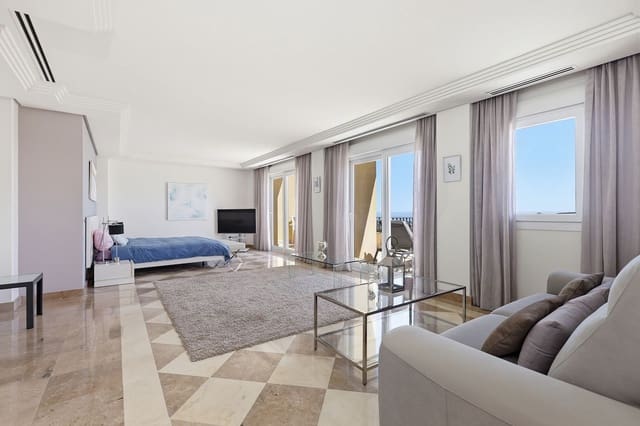 2 soverom Penthouse til salgs i Marbella med svømmebasseng - € 895 000 (Ref: 9957626)