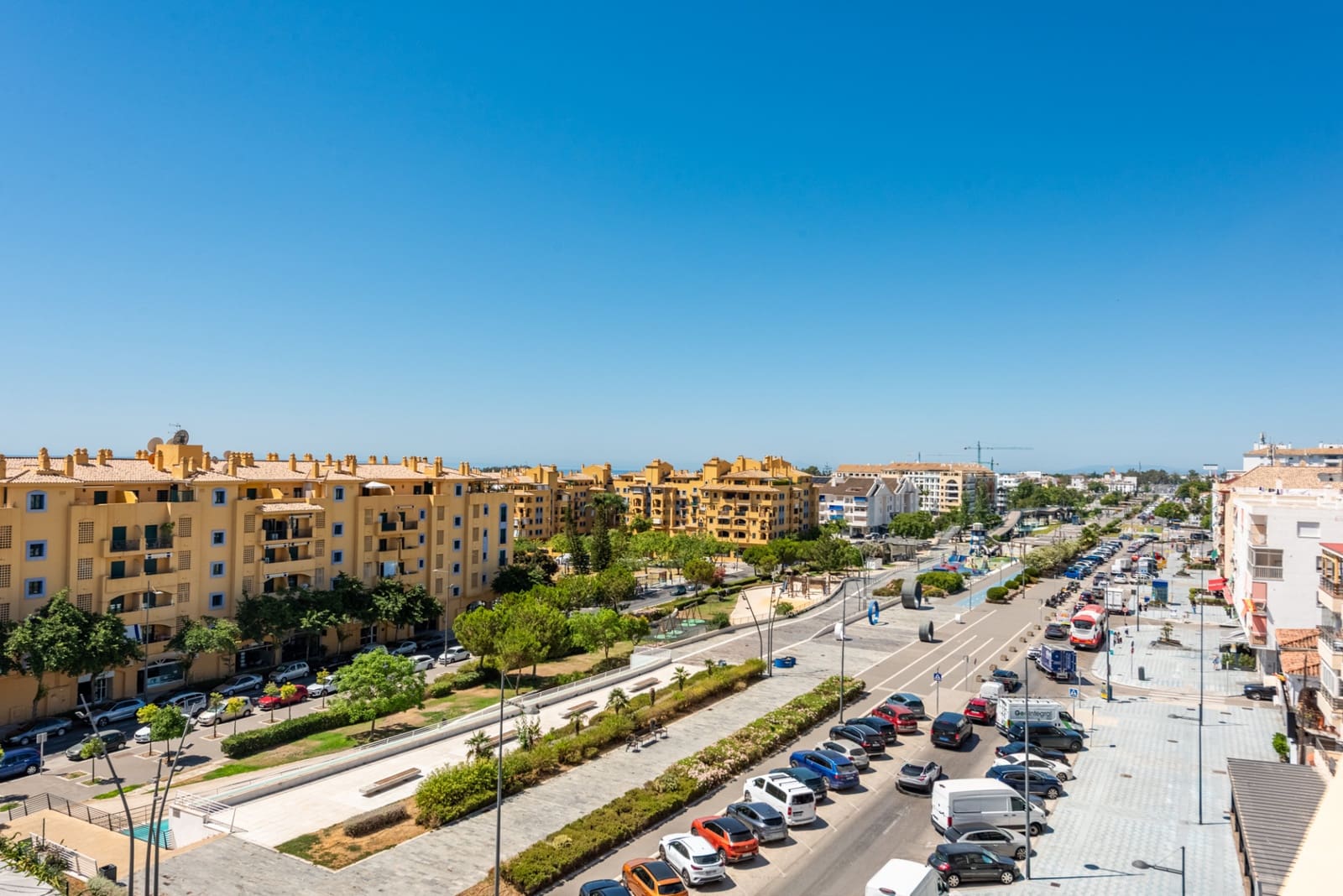 2 slaapkamer Penthouse te koop in San Pedro de Alcantara met garage - € 649.000 (Ref: 9959405)