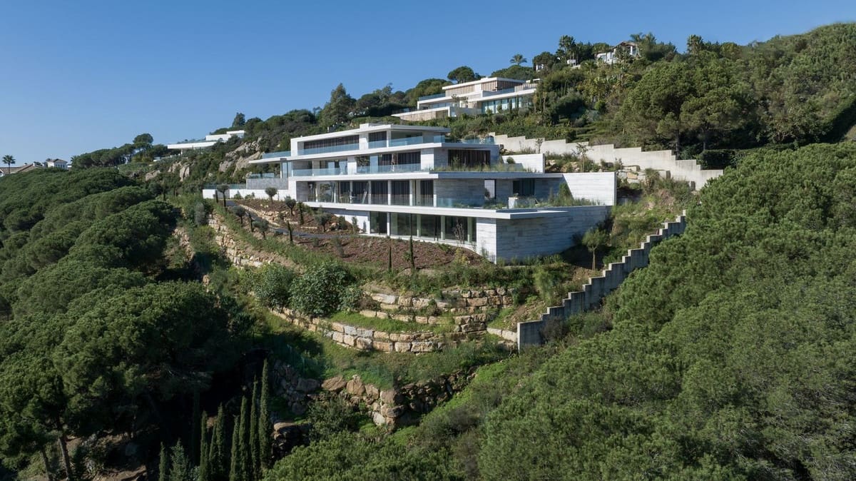 7 bedroom Villa for sale in Sotogrande with pool garage - € 14,900,000 (Ref: 9959406)