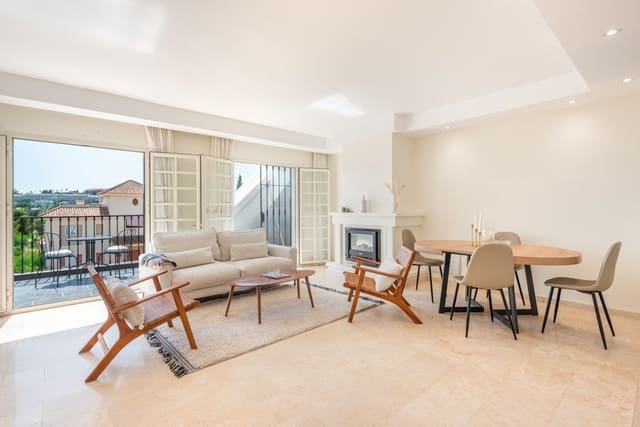 3 soveværelse Byhus til salg i Marbella med swimmingpool - € 775.000 (Ref: 9964964)