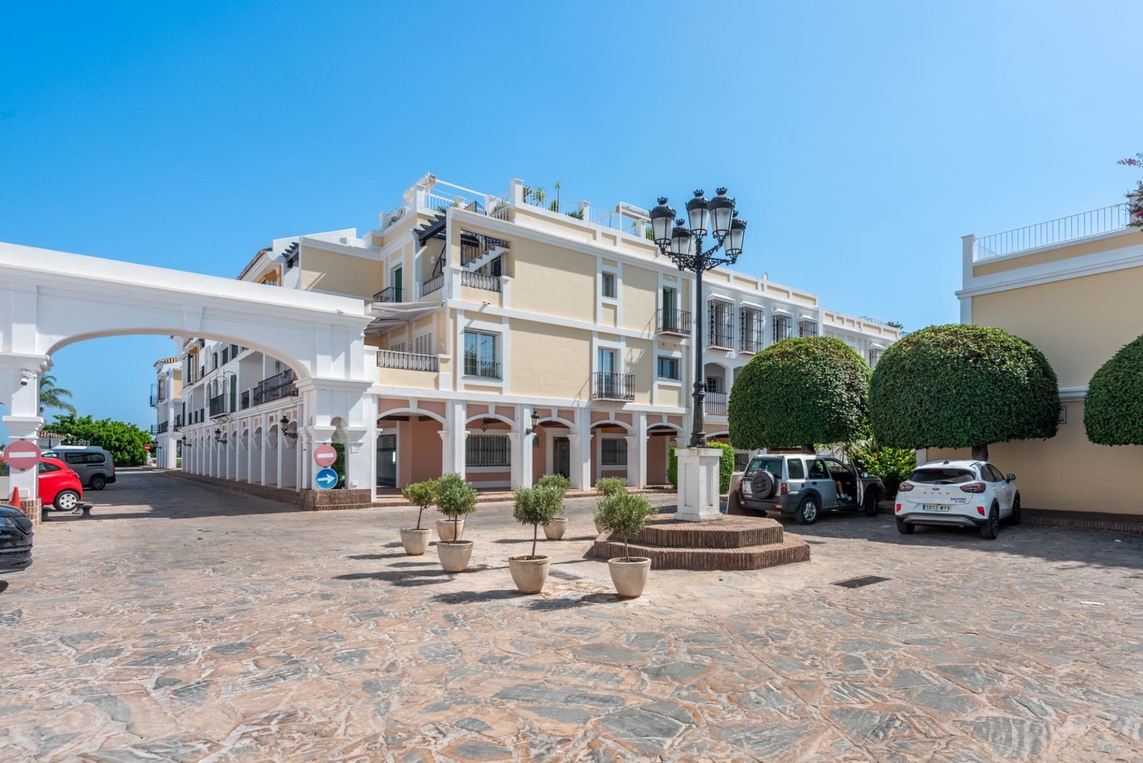 3 sovrum Hus till salu i Marbella med pool - 775 000 € (Ref: 9964964)