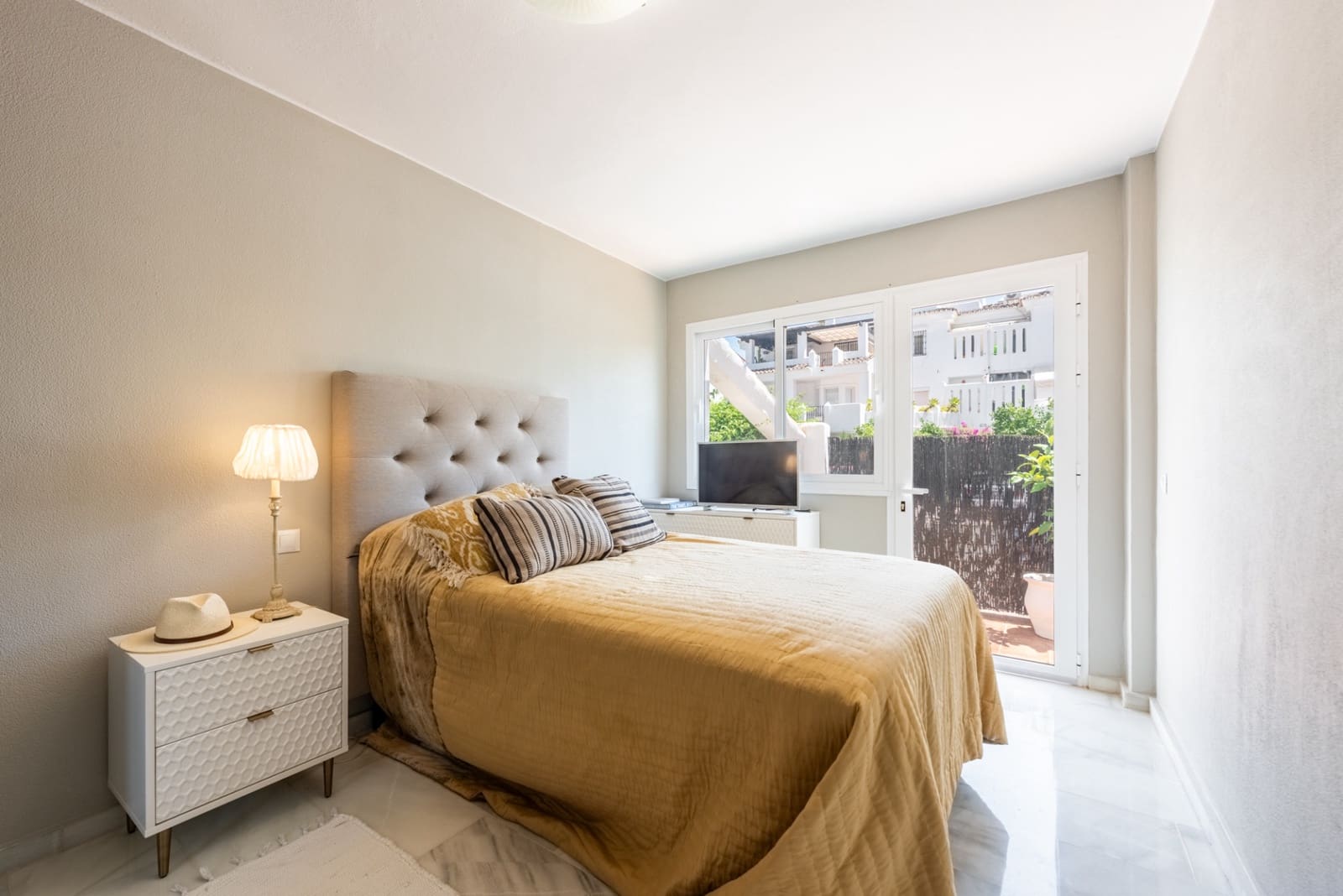 3 soverom Hus til salgs i Marbella med svømmebasseng garasje - € 595 000 (Ref: 9966324)