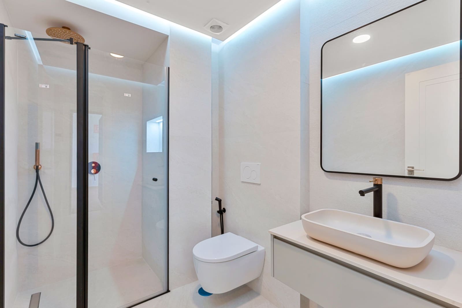 3 soveværelse Lejlighed til salg i Marbella med swimmingpool garage - € 1.090.000 (Ref: 9972996)