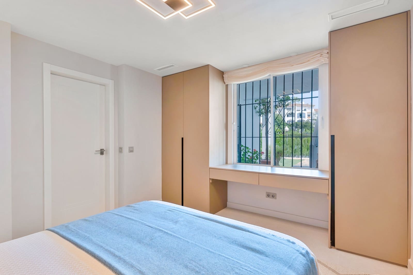3 soveværelse Lejlighed til salg i Marbella med swimmingpool garage - € 1.090.000 (Ref: 9972996)