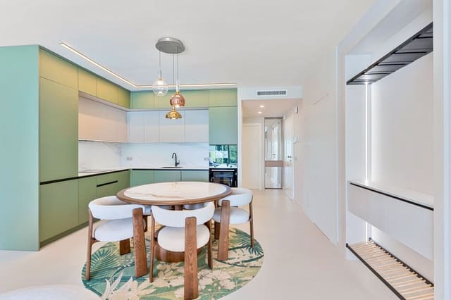 3 slaapkamer Appartement te koop in Nueva Andalucía Centro, Marbella met zwembad garage - € 1.090.000 (Ref: 9972996)