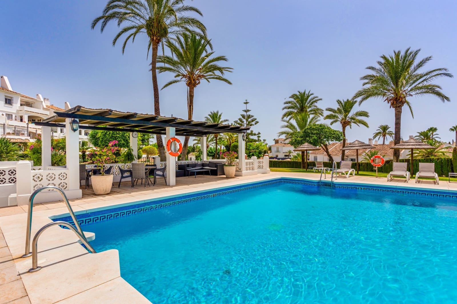 3 soveværelse Lejlighed til salg i Marbella med swimmingpool garage - € 1.090.000 (Ref: 9972996)
